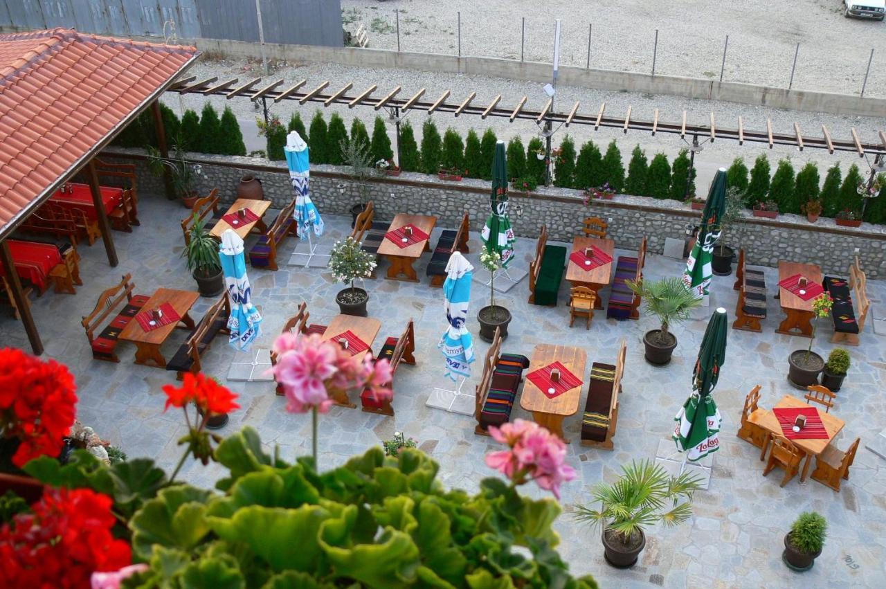 Hotel Pirinski Han - Old Adjev Han Sandanski Dış mekan fotoğraf